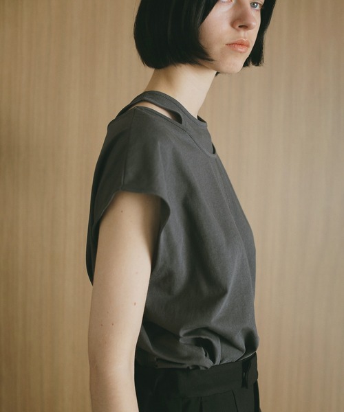 MANOF(マノフ)の「LIKE LAYERED T SHIRTS(Tシャツ/カットソー・レディース・ホワイト/チャコールグレー/ブラック・FREE)」の11枚目の写真