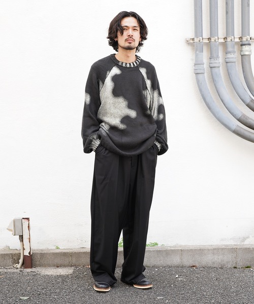 Aphlotus（アプロタス）の「シルバー箔 グラデーショングラフィックプリント クルーネックニット（ニット/セーター・メンズ・ブラック/パープル・SMALL/LARGE/MEDIUM）」の19枚目の写真