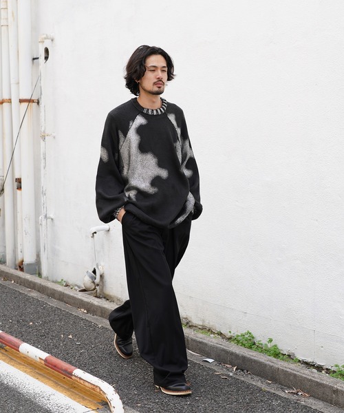 Aphlotus（アプロタス）の「シルバー箔 グラデーショングラフィックプリント クルーネックニット（ニット/セーター・メンズ・ブラック/パープル・SMALL/LARGE/MEDIUM）」の20枚目の写真