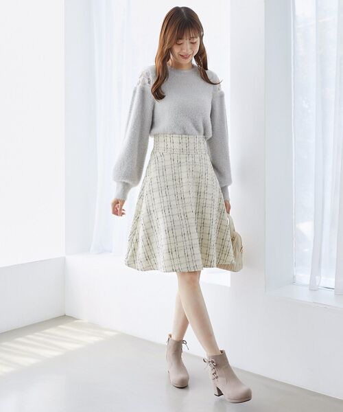 MAJESTIC LEGON（マジェスティックレゴン）の「ショルダーレースシャギーニット（ニット/セーター・レディース・ブルー/アイボリー/ピンク/ライトグレー・MEDIUM）」の20枚目の写真