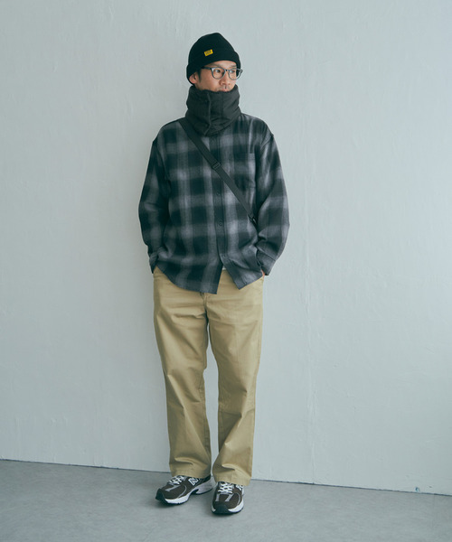 Champion(チャンピオン)の「Champion チャンピオン 中綿ネックウォーマー(マフラー・メンズ・ブラック/ネイビー/オリーブ・FREE)」の6枚目の写真