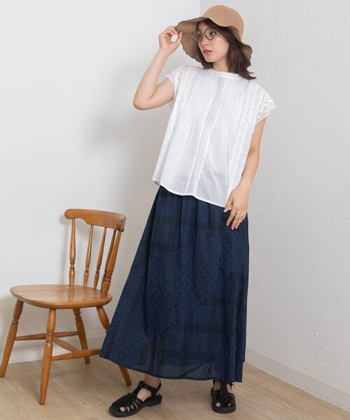 POU DOU DOU(プードゥドゥ)の「<made in INDIA>プリントミックス製品染めスカート(スカート・レディース・ベージュ/ネイビー・M)」の13枚目の写真