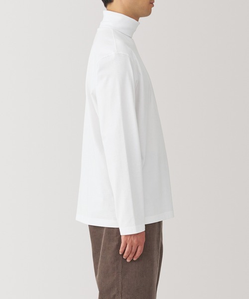 無印良品(ムジルシリョウヒン)の「紳士 起毛タートルネック長袖Tシャツ(Tシャツ/カットソー・メンズ・ホワイト/ボルドー/カーキ/ブラック・XL/L/M/S)」の6枚目の写真
