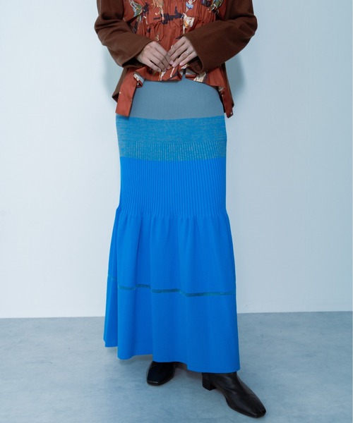 TEVALT（ヴァレット）の「ニットスカート（スカート・レディース・ブラック/ブルー/グリーン・38）」の3枚目の写真