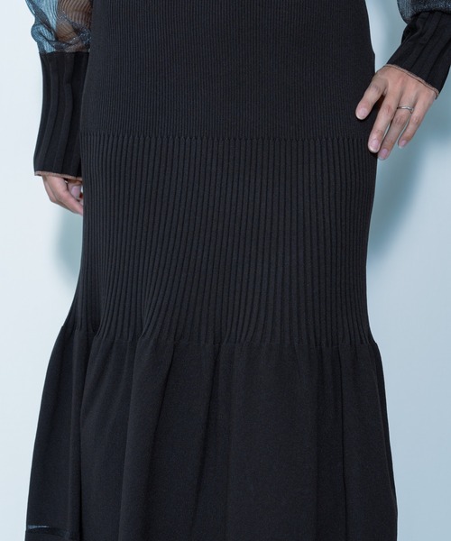 TEVALT（ヴァレット）の「ニットスカート（スカート・レディース・ブラック/ブルー/グリーン・38）」の17枚目の写真