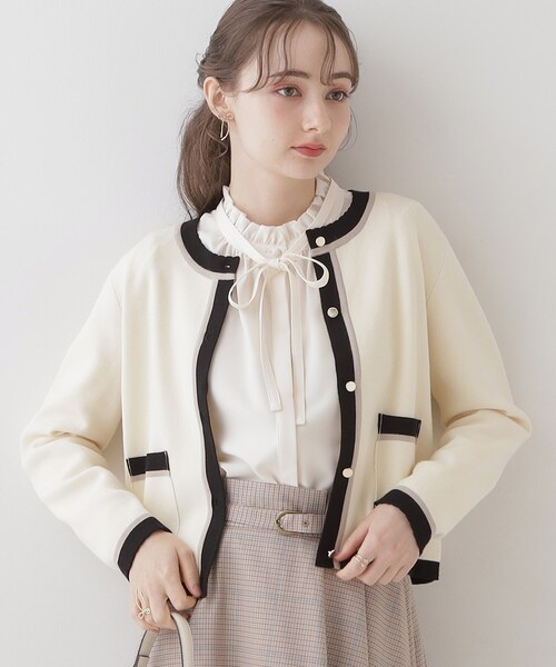 couture brooch(クチュールブローチ)の「◆【高級感のあるベーシックカーデ】配色スカラニットジャケット(カーディガン/ボレロ・レディース・アイボリー/ブラウン系その他/ブラック・40/38/42/36)」の8枚目の写真