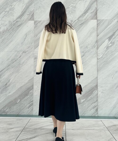 couture brooch(クチュールブローチ)の「◆【高級感のあるベーシックカーデ】配色スカラニットジャケット(カーディガン/ボレロ・レディース・アイボリー/ブラウン系その他/ブラック・40/38/42/36)」の14枚目の写真