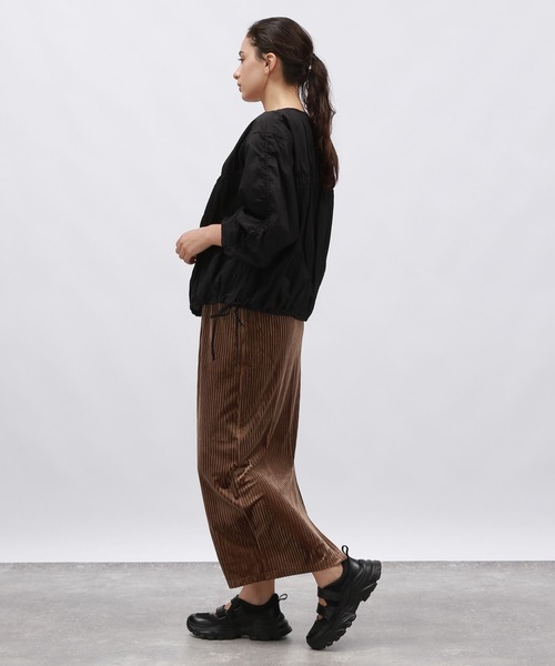 LAKOLE(ラコレ)の「シャーリングシアーブルゾン / 143836(ブルゾン・レディース・ブラック/ブラウン/アイボリー・MEDIUM/SMALL)」の22枚目の写真