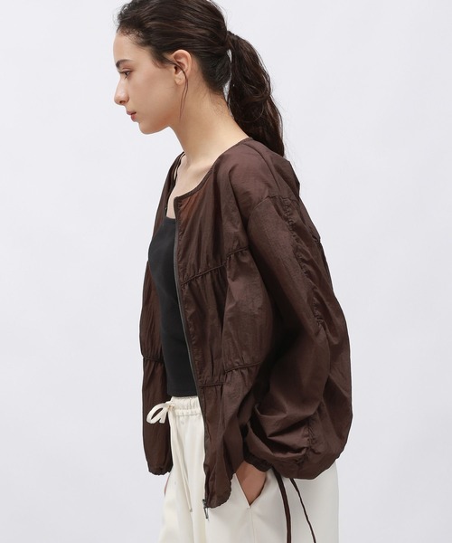 LAKOLE(ラコレ)の「シャーリングシアーブルゾン / 143836(ブルゾン・レディース・ブラック/ブラウン/アイボリー・MEDIUM/SMALL)」の4枚目の写真