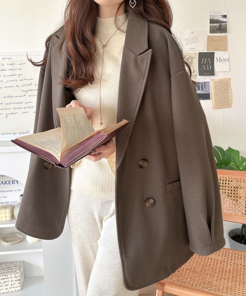 classicalelf（クラシカルエルフ）の「ONもOFFもキマる。こなれ感漂うフェイクウール素材ダブルテーラードジャケット（テーラードジャケット・レディース・チャコール/ブラック/ブラウン・MEDIUM/LARGE/X-LARGE/SMALL）」の3枚目の写真