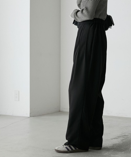 forksy.(フォルクシー)の「【forksy.】メニータックコクーンスラックスパンツ(スラックス・レディース・ベージュ/ブラック/グレー・FREE)」の6枚目の写真