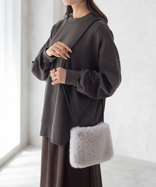 HusHusH(ハッシュアッシュ)の「HusHusH ルーズ袖タックプルオーバー(その他トップス・レディース・チャコールグレー/グレイッシュベージュ/ブラック・M/L)」の1枚目の写真