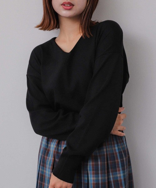 SENSE OF PLACE by URBAN RESEARCH(センスオブプレイスバイアーバンリサーチ)の「コットンタッチVネックセーター(ニット/セーター・レディース・ブラック/アイボリー/ライトブルー/オレンジ・ONE)」の17枚目の写真