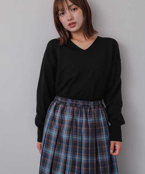 SENSE OF PLACE by URBAN RESEARCH(センスオブプレイスバイアーバンリサーチ)の「コットンタッチVネックセーター(ニット/セーター・レディース・ブラック/アイボリー/ライトブルー/オレンジ・ONE)」の18枚目の写真