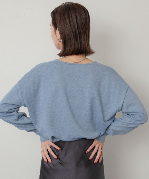 SENSE OF PLACE by URBAN RESEARCH(センスオブプレイスバイアーバンリサーチ)の「コットンタッチVネックセーター(ニット/セーター・レディース・ブラック/アイボリー/ライトブルー/オレンジ・ONE)」の21枚目の写真