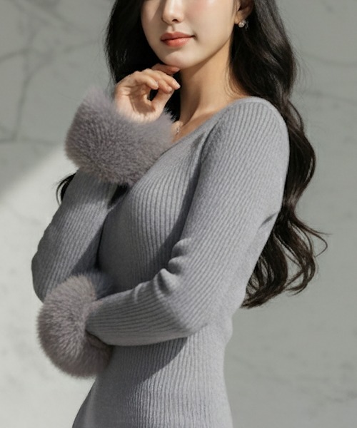 Julia Boutique（ジュリアブティック）の「袖ファーマーメイドニットロングワンピース（ワンピース・レディース・グレー/クリーム/ブラック/ブラウン/ピンク・ONE）」の8枚目の写真