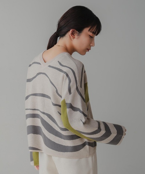 Bou Jeloud（ブージュルード）の「2WAYバイカラーニット（ニット/セーター・レディース・A/チャコールグレー・FREE）」の22枚目の写真