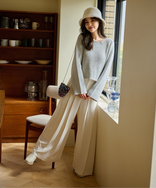 mysty woman（ミスティウーマン）の「プリーツハイウエストパンツ 246351（その他パンツ・レディース・ブラック/アイボリー/グレー・FREE）」の2枚目の写真