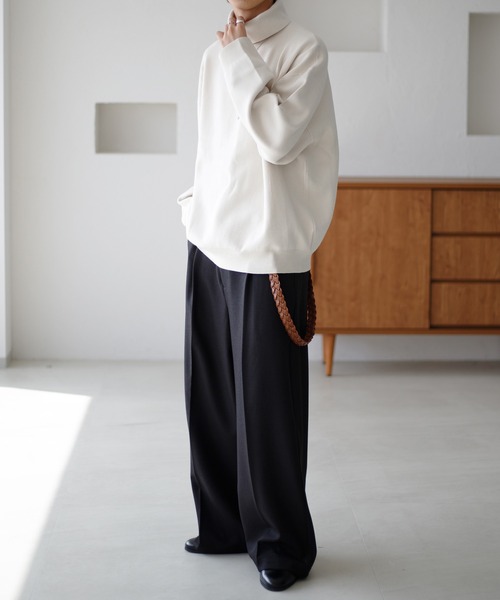 epnok（エプノック）の「タートルネックルーズリブニット（ニット/セーター・メンズ・オフホワイト/チャコールグレー/ブラック/レッド/ダークグレー/グレイッシュベージュ/ダークブラウン・MEDIUM/SMALL/LARGE）」の11枚目の写真