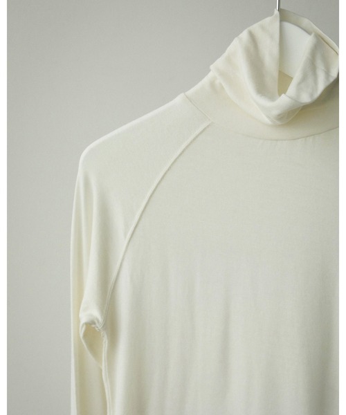 anuke（アンヌーク）の「Soft Raglan Turtle（Tシャツ/カットソー・レディース・チャコールグレー/ブラック/アイボリー・FREE）」の20枚目の写真