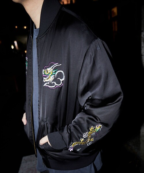 〈極美品〉McGREGORマックレガー【L】スーベニア ジップブルゾン 黒 極美品〉McGREGORマックレガー【L】スーベニア ジップブルゾン