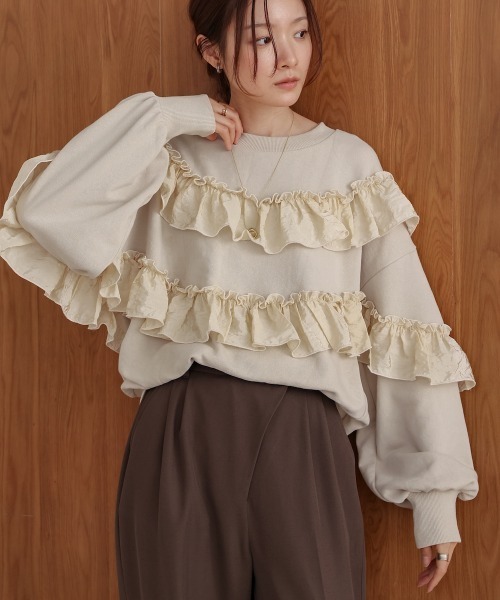 Bab(バブ)の「フリル使い裏毛トップス(Tシャツ/カットソー・レディース・アイボリー/チャコールグレー/ベージュ・FREE)」の3枚目の写真