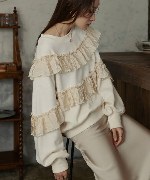 Bab(バブ)の「フリル使い裏毛トップス(Tシャツ/カットソー・レディース・アイボリー/チャコールグレー/ベージュ・FREE)」の2枚目の写真