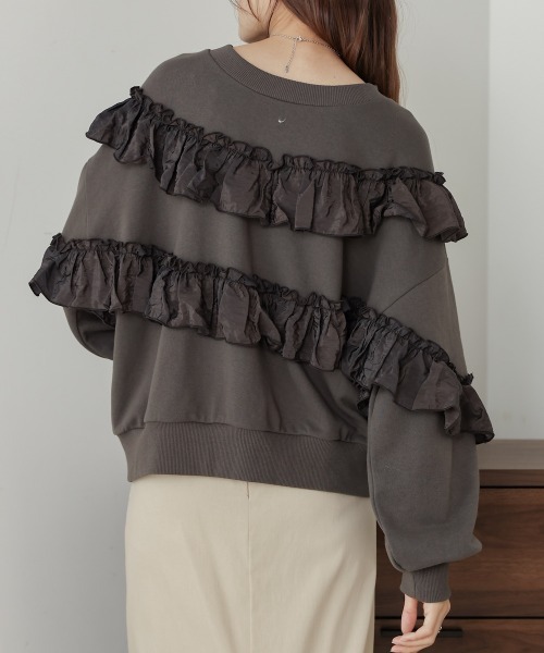 Bab(バブ)の「フリル使い裏毛トップス(Tシャツ/カットソー・レディース・アイボリー/チャコールグレー/ベージュ・FREE)」の4枚目の写真