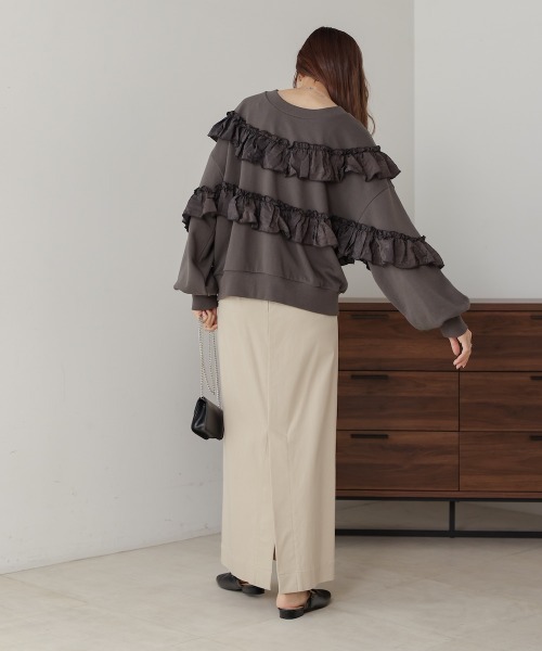 Bab(バブ)の「フリル使い裏毛トップス(Tシャツ/カットソー・レディース・アイボリー/チャコールグレー/ベージュ・FREE)」の5枚目の写真