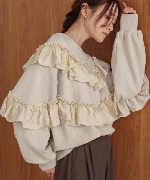 Bab(バブ)の「フリル使い裏毛トップス(Tシャツ/カットソー・レディース・アイボリー/チャコールグレー/ベージュ・FREE)」の8枚目の写真