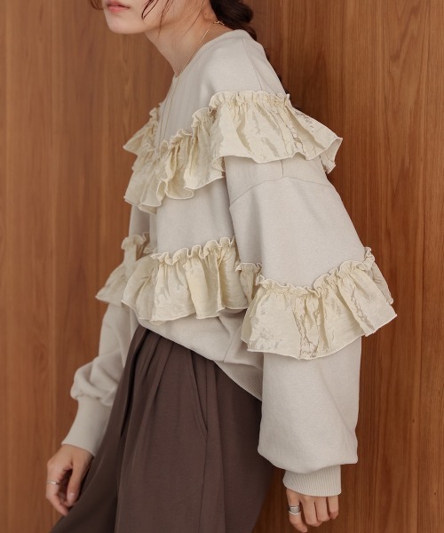 Bab(バブ)の「フリル使い裏毛トップス(Tシャツ/カットソー・レディース・アイボリー/チャコールグレー/ベージュ・FREE)」の12枚目の写真