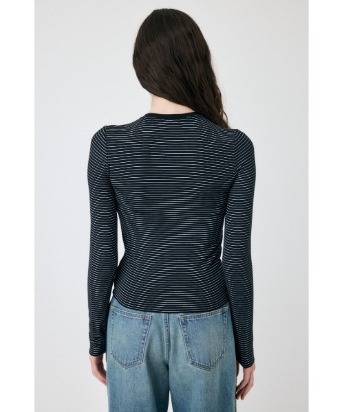 MOUSSY（マウジー）の「SOFT TOUCH ロングスリーブTシャツ（Tシャツ/カットソー・レディース・ライトブルー/アイボリー/ブラック系その他・FREE）」の11枚目の写真