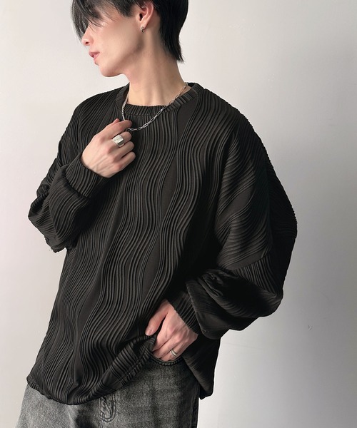 classicalelf（クラシカルエルフ）の「ゆるさとスタイリッシュを両立。オーバーサイズウェーブ柄ジャガード長袖Ｔシャツ（Tシャツ/カットソー・メンズ・ベージュ/チャコール/ブラック/オフホワイト・LARGE/MEDIUM/SMALL/X-LARGE）」の3枚目の写真