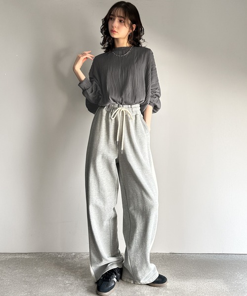 classicalelf（クラシカルエルフ）の「ゆるさとスタイリッシュを両立。オーバーサイズウェーブ柄ジャガード長袖Ｔシャツ（Tシャツ/カットソー・メンズ・ベージュ/チャコール/ブラック/オフホワイト・LARGE/MEDIUM/SMALL/X-LARGE）」の8枚目の写真