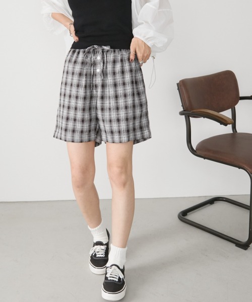 Auntie Rosa Holiday(アンティローザホリデー)の「チェックイージーショートパンツ(その他パンツ・レディース・グリーン/ブラック・FREE)」の5枚目の写真