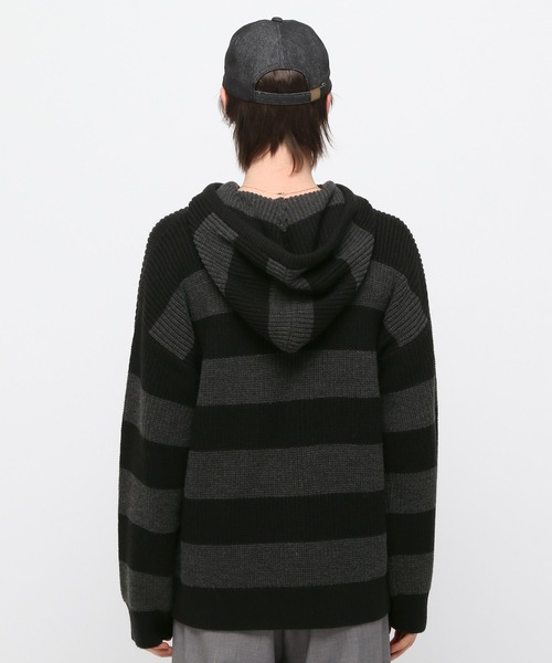 LAND MUSEUM(ランドミュージアム)の「LAND MUSEUM/ボーダーニットフーディー(ニット/セーター・メンズ・グレー/グリーン・FREE)」の6枚目の写真