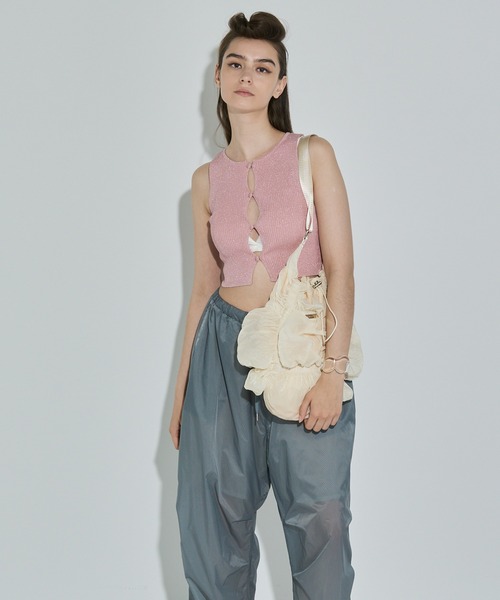 ANNA SUI NYC(アナ スイ エヌ ワイ シー)の「シャーリングショルダーシアーバッグ(ショルダーバッグ・レディース・グレー/パープル/ホワイト・FREE)」の7枚目の写真