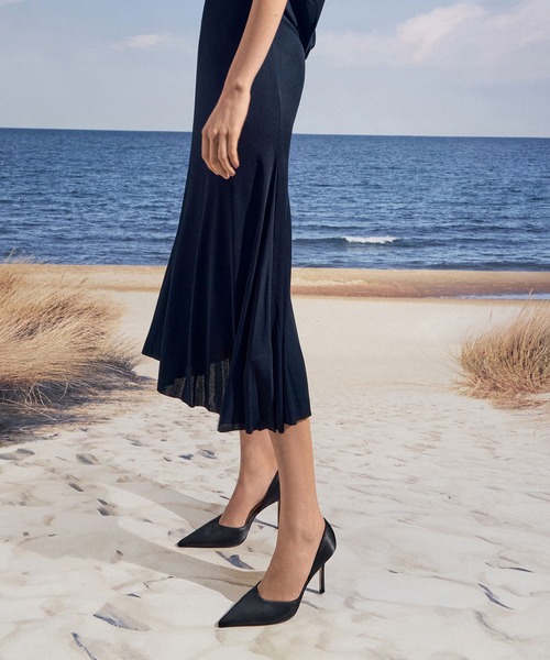 CHARLES & KEITH(チャールズ & キース)の「サテン キャップトゥポインテッドドルセイパンプス(パンプス・レディース・その他3/ブラック系その他2・22.5cm/23cm/23.5cm/24.5cm/25cm/25.5cm)」の7枚目の写真