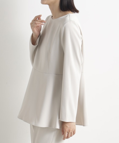 FOUND GOOD（ファウンドグッド）の「O/ペプラムブラウス（シャツ/ブラウス・レディース・アイボリー/ブラック/ネイビー・L/M/S）」の8枚目の写真