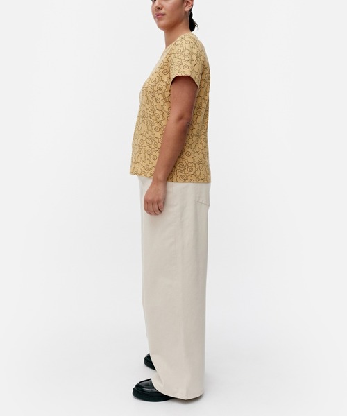marimekko（マリメッコ）の「Heleys Piirto Unikko / t-shirt（Tシャツ/カットソー・レディース・ベージュ・SMALL/MEDIUM/X-SMALL/LARGE）」の9枚目の写真