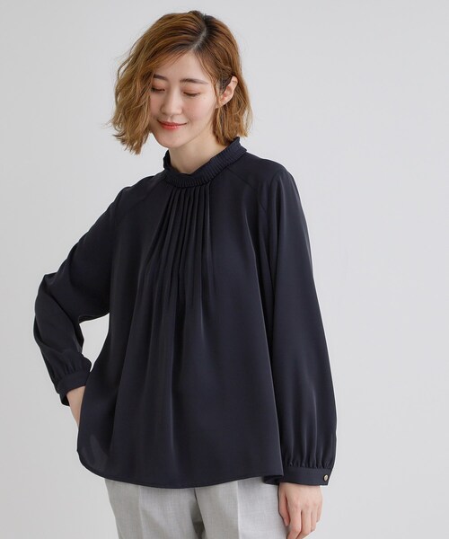 grove（グローブ）の「【マシンウォッシュ／防シワ】プリーツネックブラウス（シャツ/ブラウス・レディース・ネイビー/オフホワイト/サックスブルー・01/02/03/04/05）」の12枚目の写真