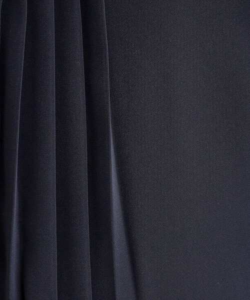 grove（グローブ）の「【マシンウォッシュ／防シワ】プリーツネックブラウス（シャツ/ブラウス・レディース・ネイビー/オフホワイト/サックスブルー・01/02/03/04/05）」の15枚目の写真