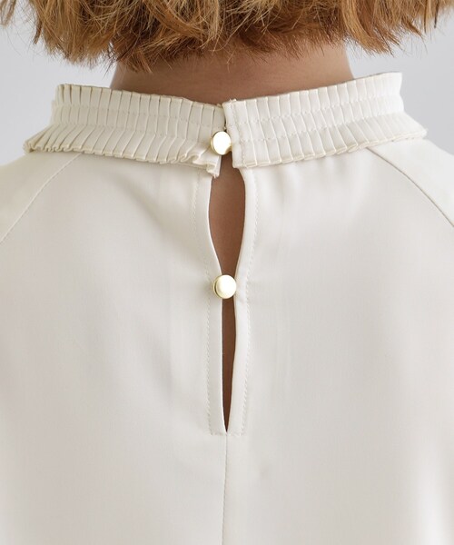 grove（グローブ）の「【マシンウォッシュ／防シワ】プリーツネックブラウス（シャツ/ブラウス・レディース・ネイビー/オフホワイト/サックスブルー・01/02/03/04/05）」の20枚目の写真