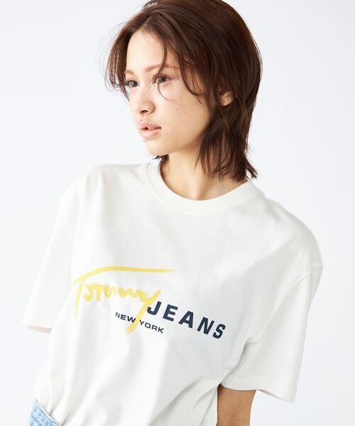 tommy jeans(トミー ジーンズ)の「レギュラーシグネチャーロゴTシャツ(Tシャツ/カットソー・メンズ・ブラック/ブルー/ホワイト・LARGE/X-LARGE/MEDIUM/SMALL)」の5枚目の写真