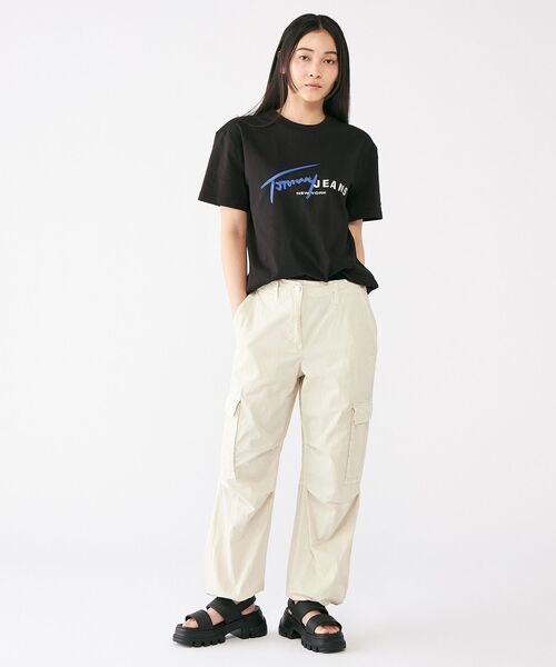 tommy jeans(トミー ジーンズ)の「レギュラーシグネチャーロゴTシャツ(Tシャツ/カットソー・メンズ・ブラック/ブルー/ホワイト・LARGE/X-LARGE/MEDIUM/SMALL)」の16枚目の写真