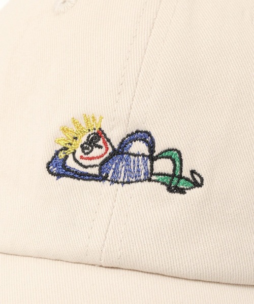 niko and...（ニコアンド）の「オガワナツミコラボ刺繍キャップ（キャップ・メンズ・オフホワイト/ブルー/ブラック・FREE）」の8枚目の写真