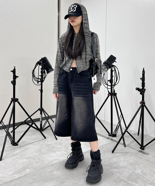 Figments(フィグメンツ)の「ワイドデニムハーフパンツ(デニムパンツ・レディース・ブラック/ブルー系その他・SMALL/MEDIUM)」の9枚目の写真