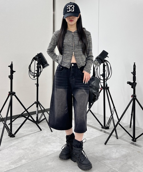 Figments(フィグメンツ)の「ワイドデニムハーフパンツ(デニムパンツ・レディース・ブラック/ブルー系その他・SMALL/MEDIUM)」の7枚目の写真