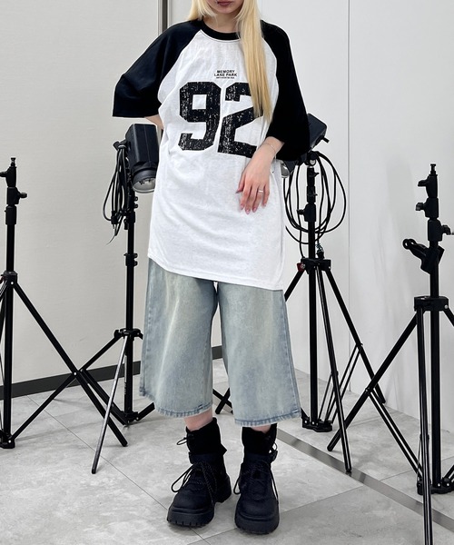 Figments(フィグメンツ)の「ワイドデニムハーフパンツ(デニムパンツ・レディース・ブラック/ブルー系その他・SMALL/MEDIUM)」の5枚目の写真