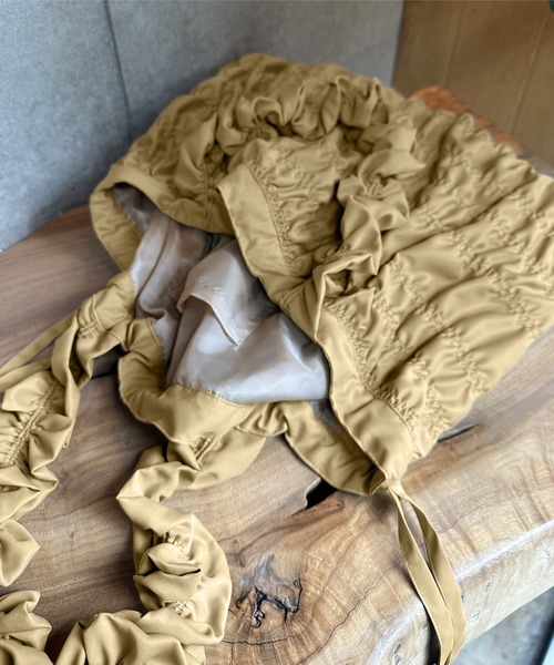 KOBE LETTUCE（コウベレタス）の「[ yuiさんコラボ ] シャーリングバッグ（トートバッグ・レディース・アイボリー/ベージュ/グリーン/ブラック・F）」の20枚目の写真